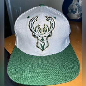 Milwaukee bucks hat